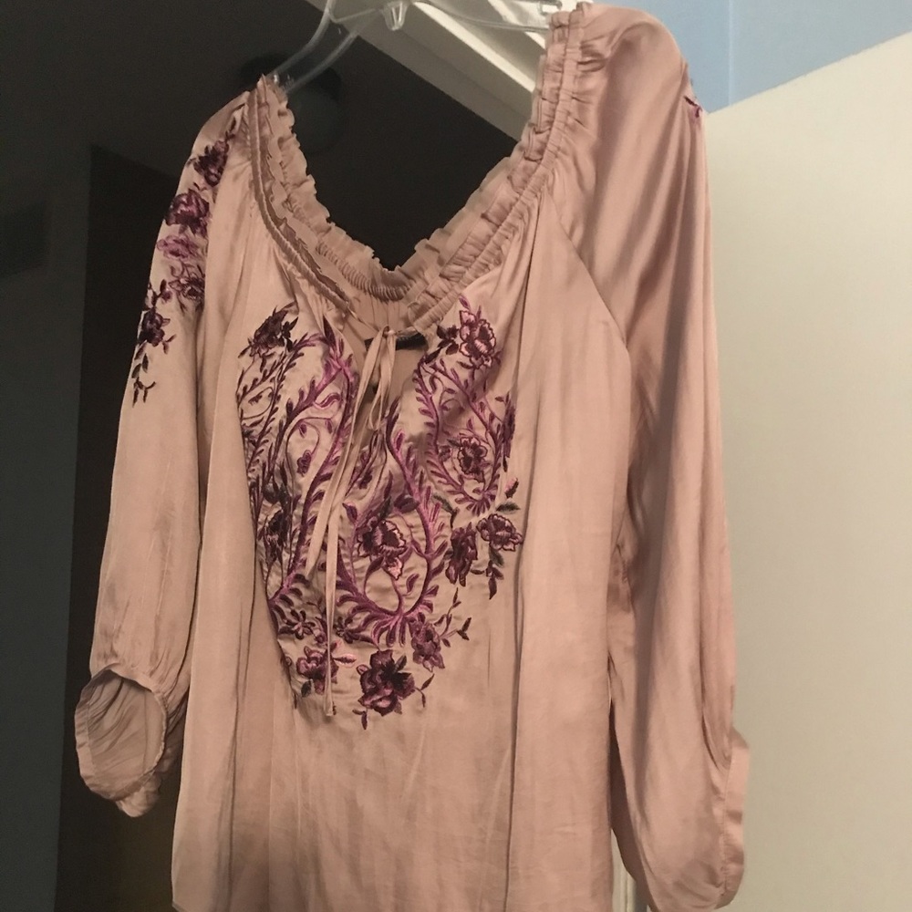 White House Black Market Blouse